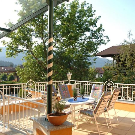 Hotel Garni Tannenhof Flachau Bagian luar foto