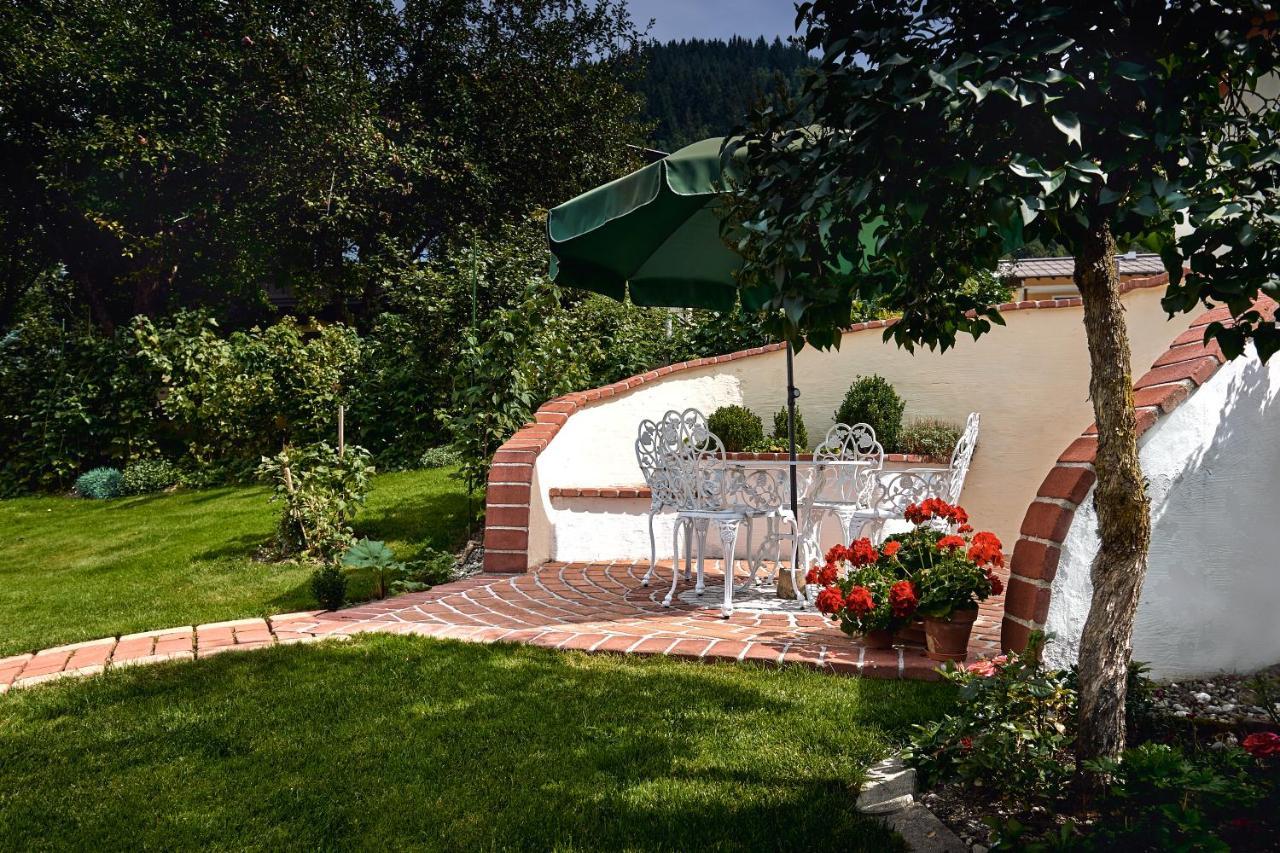 Hotel Garni Tannenhof Flachau Bagian luar foto
