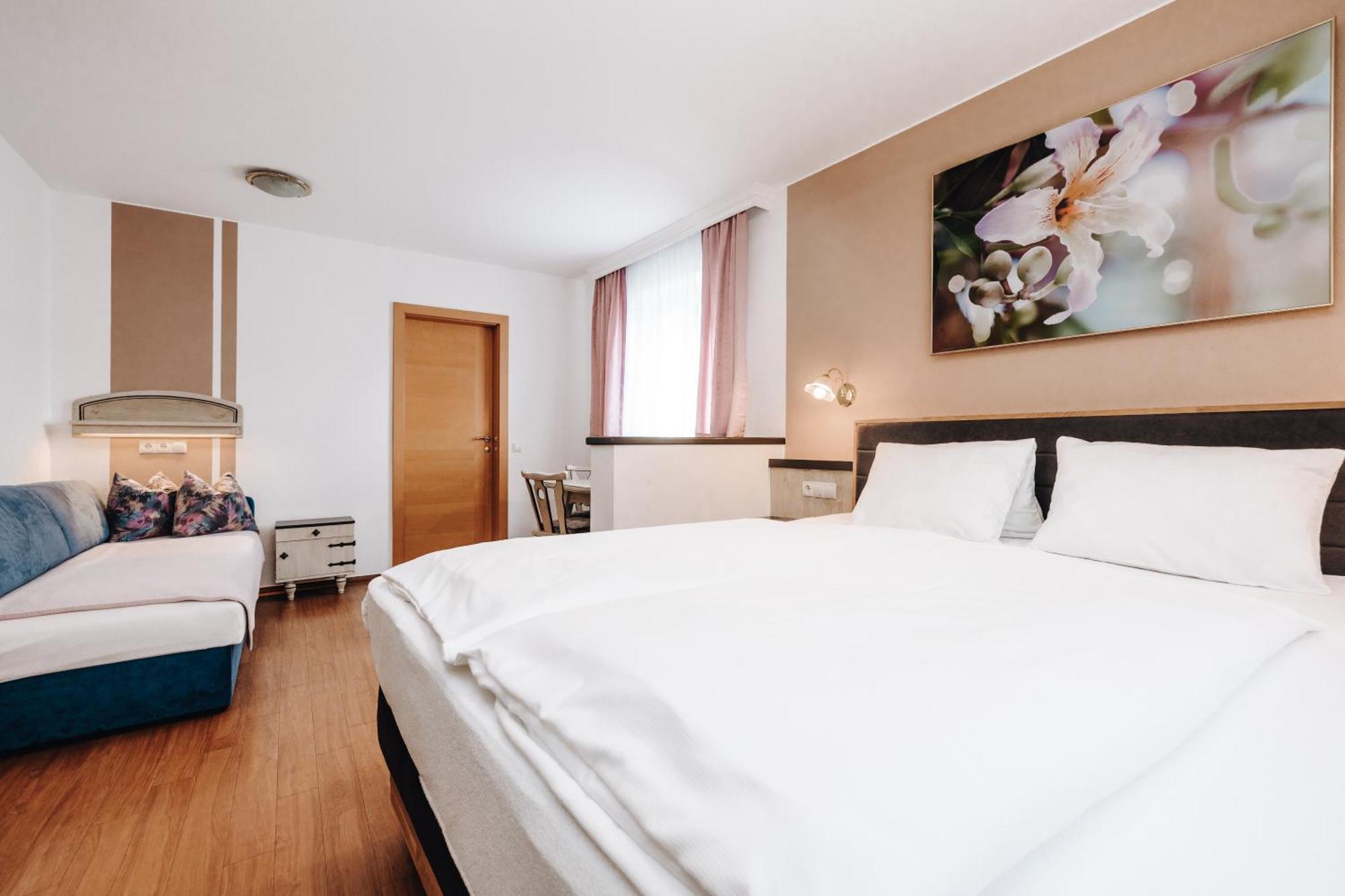 Hotel Garni Tannenhof Flachau Bagian luar foto
