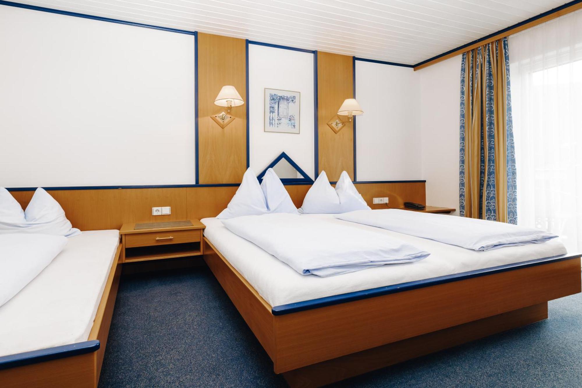 Hotel Garni Tannenhof Flachau Bagian luar foto