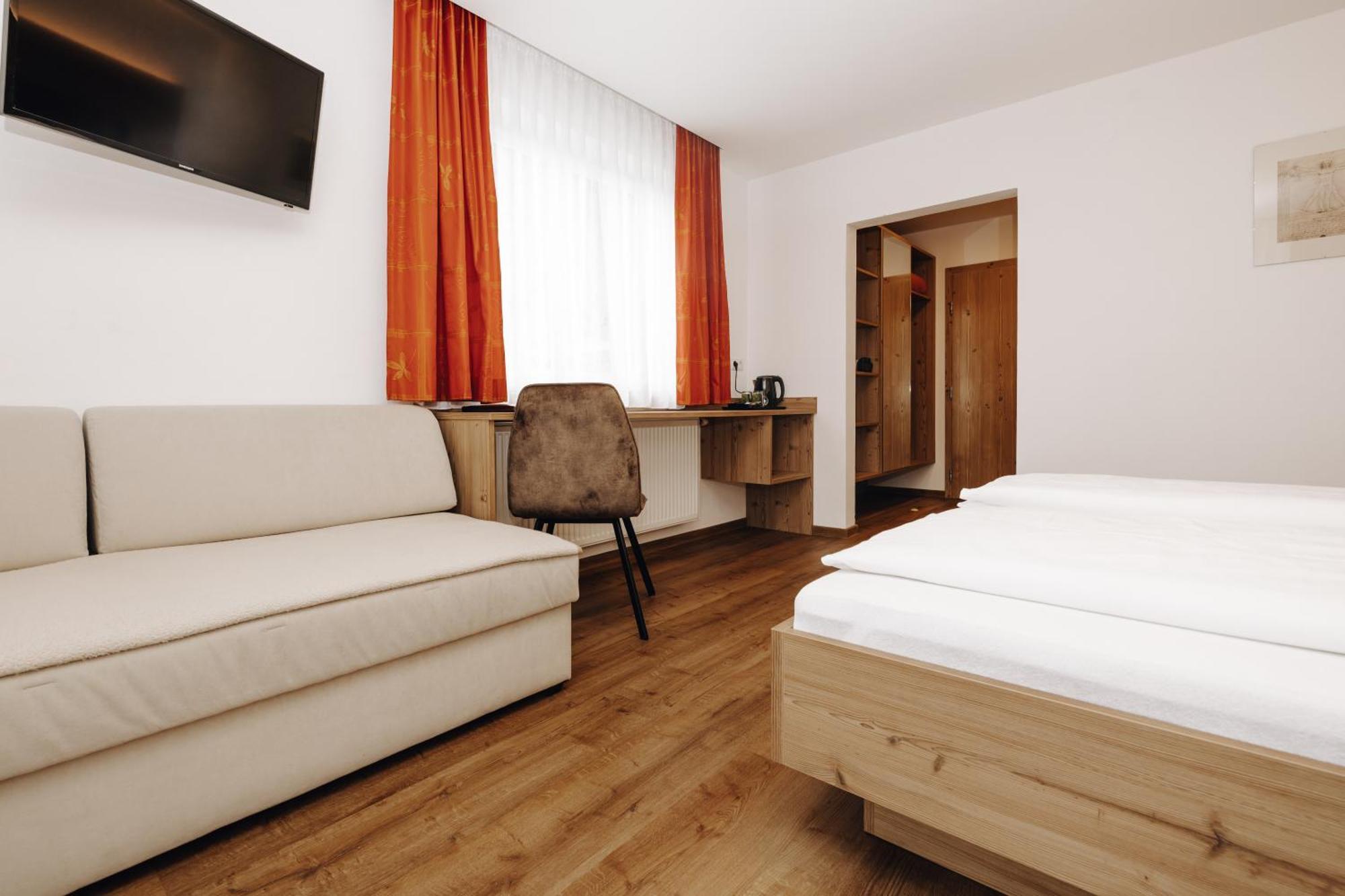 Hotel Garni Tannenhof Flachau Bagian luar foto