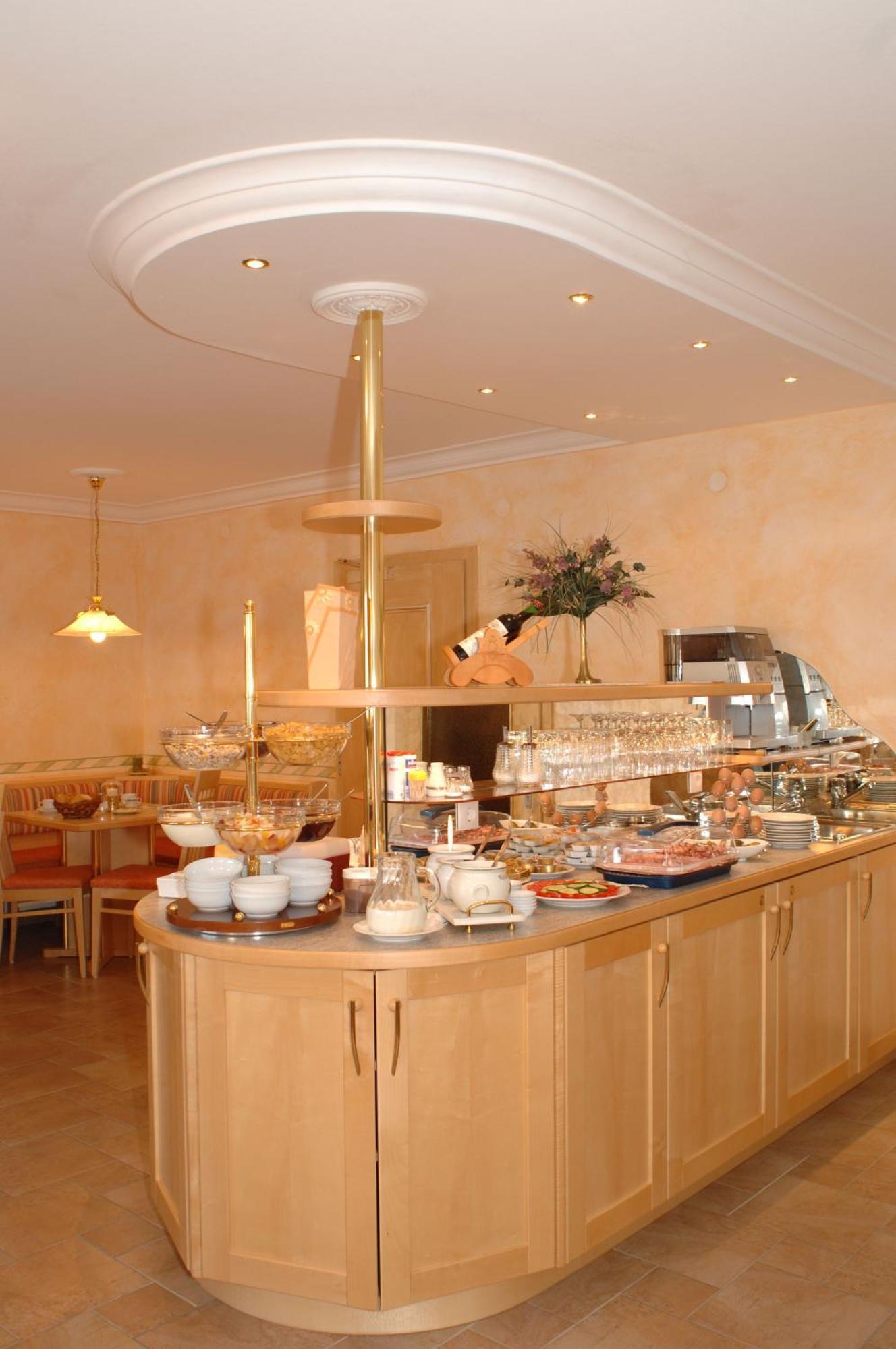 Hotel Garni Tannenhof Flachau Bagian luar foto