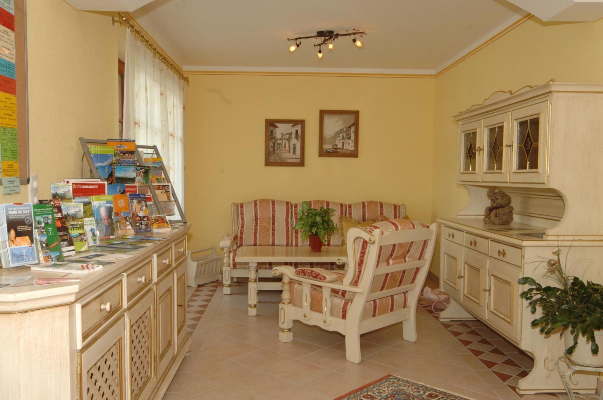 Hotel Garni Tannenhof Flachau Bagian luar foto